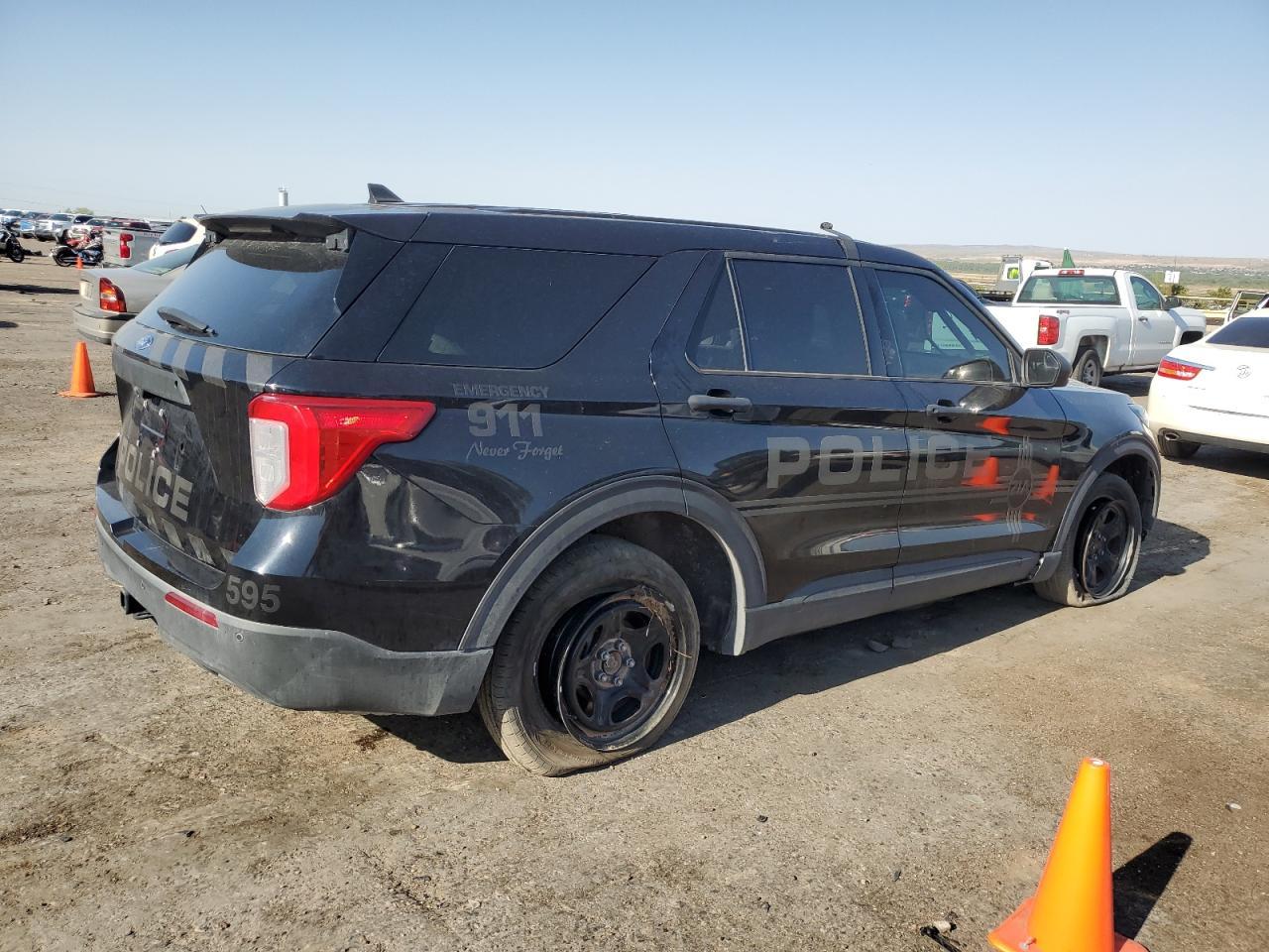 2021 Ford Explorer Police Interceptor - Image 3