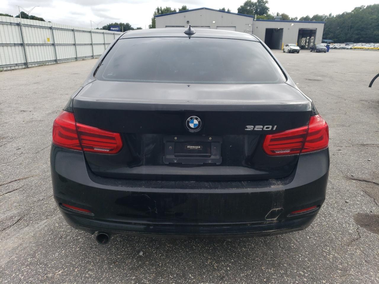 2018 BMW 320 I - Фото 6