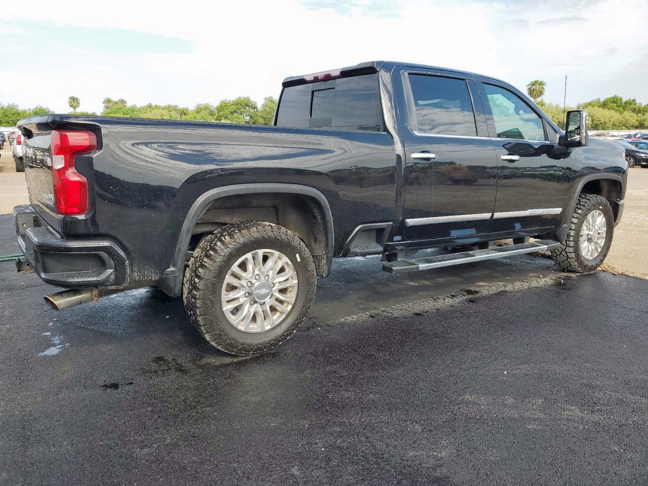 2020 Chevrolet Silverado K2500 High Country - Image 3