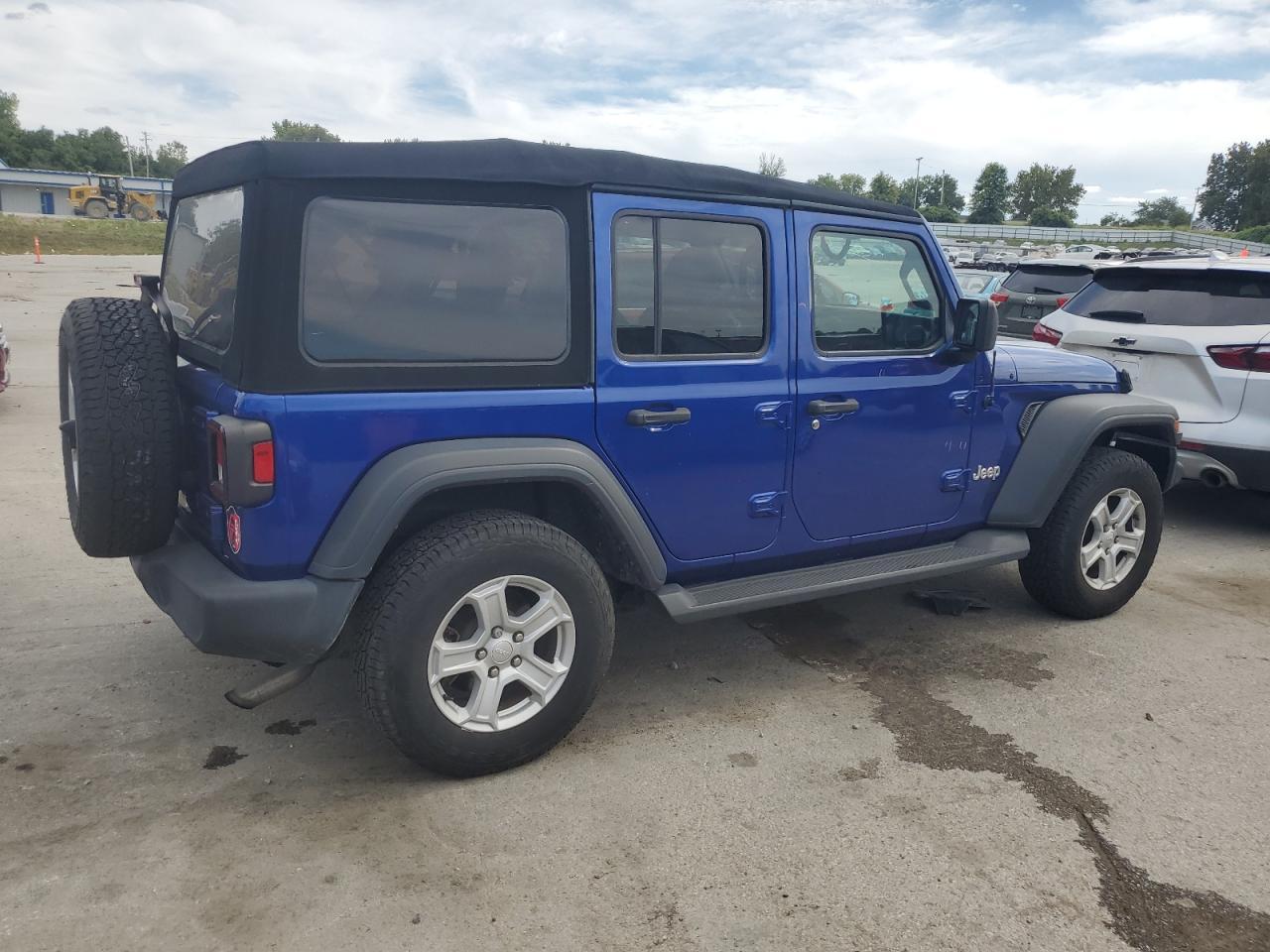 2020 Jeep Wrangler Unlimited Sport - Фото 3