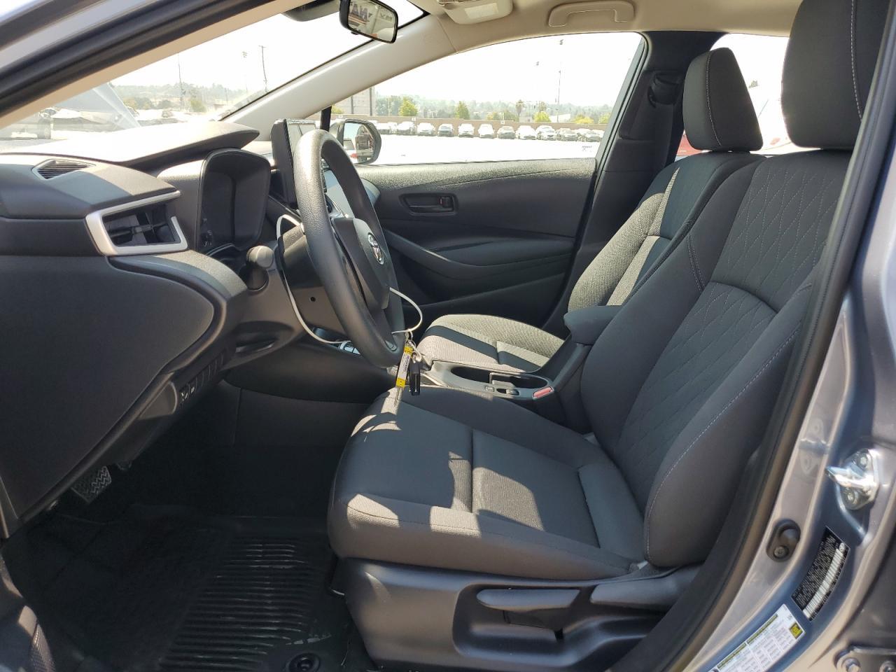 2025 Toyota Corolla Le - Фото 7
