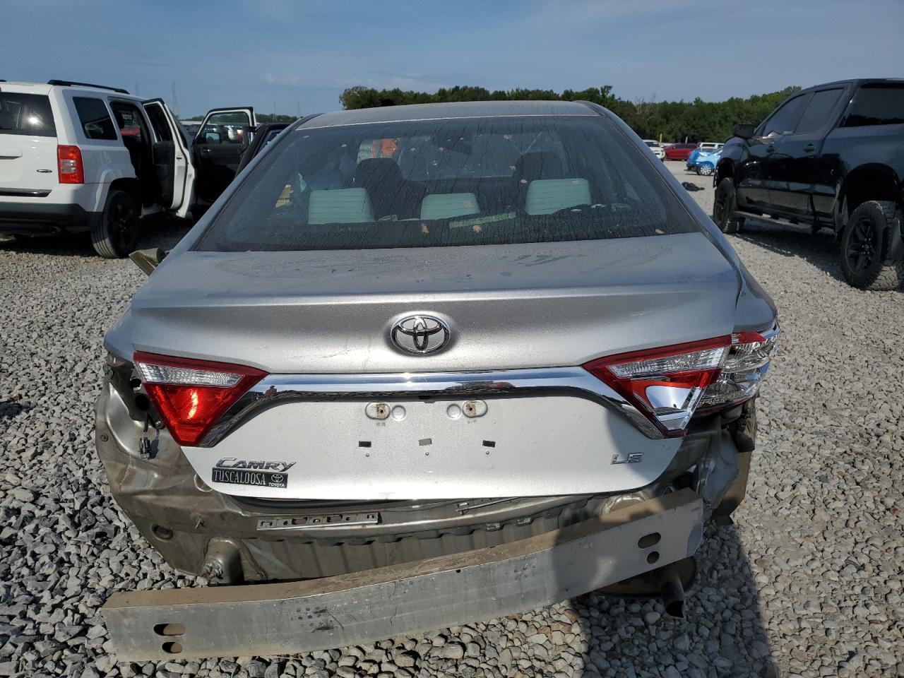 2016 Toyota Camry Le - Фото 6