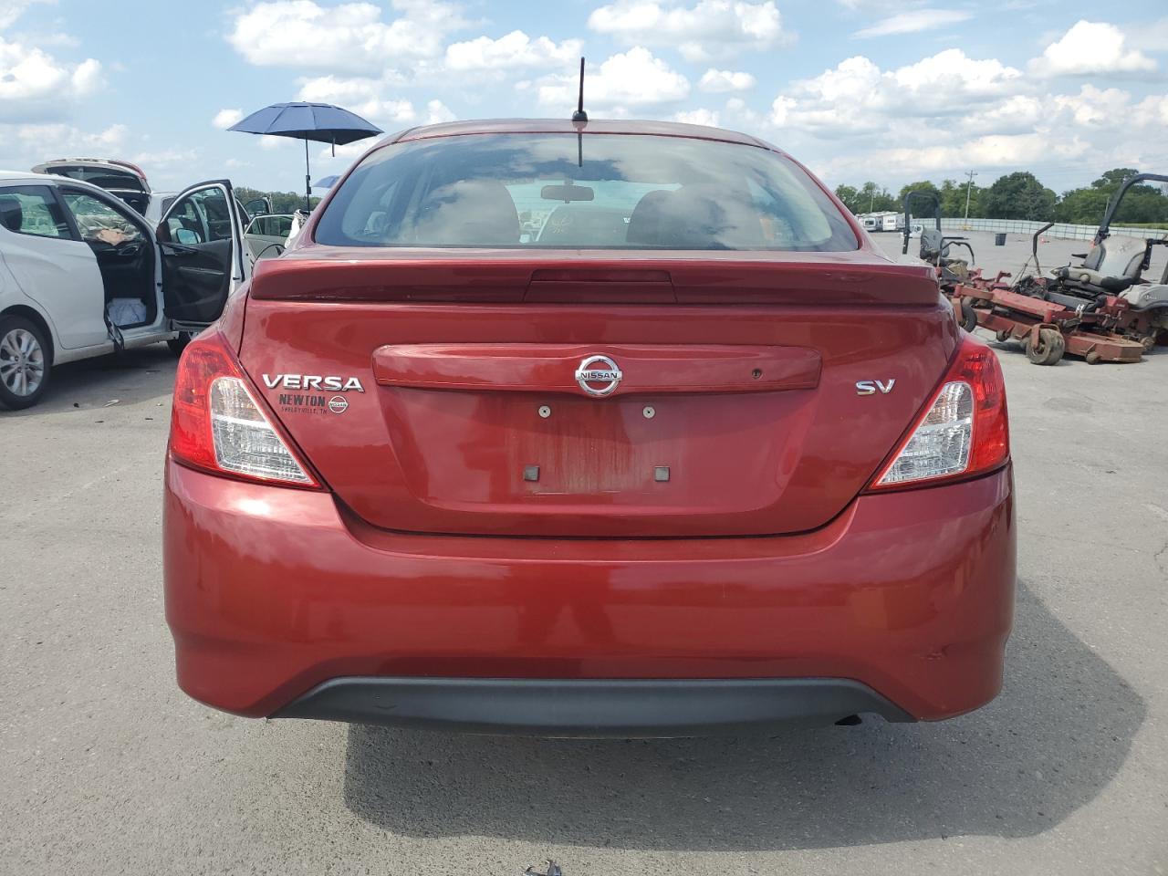 2018 Nissan Versa S - Image 6