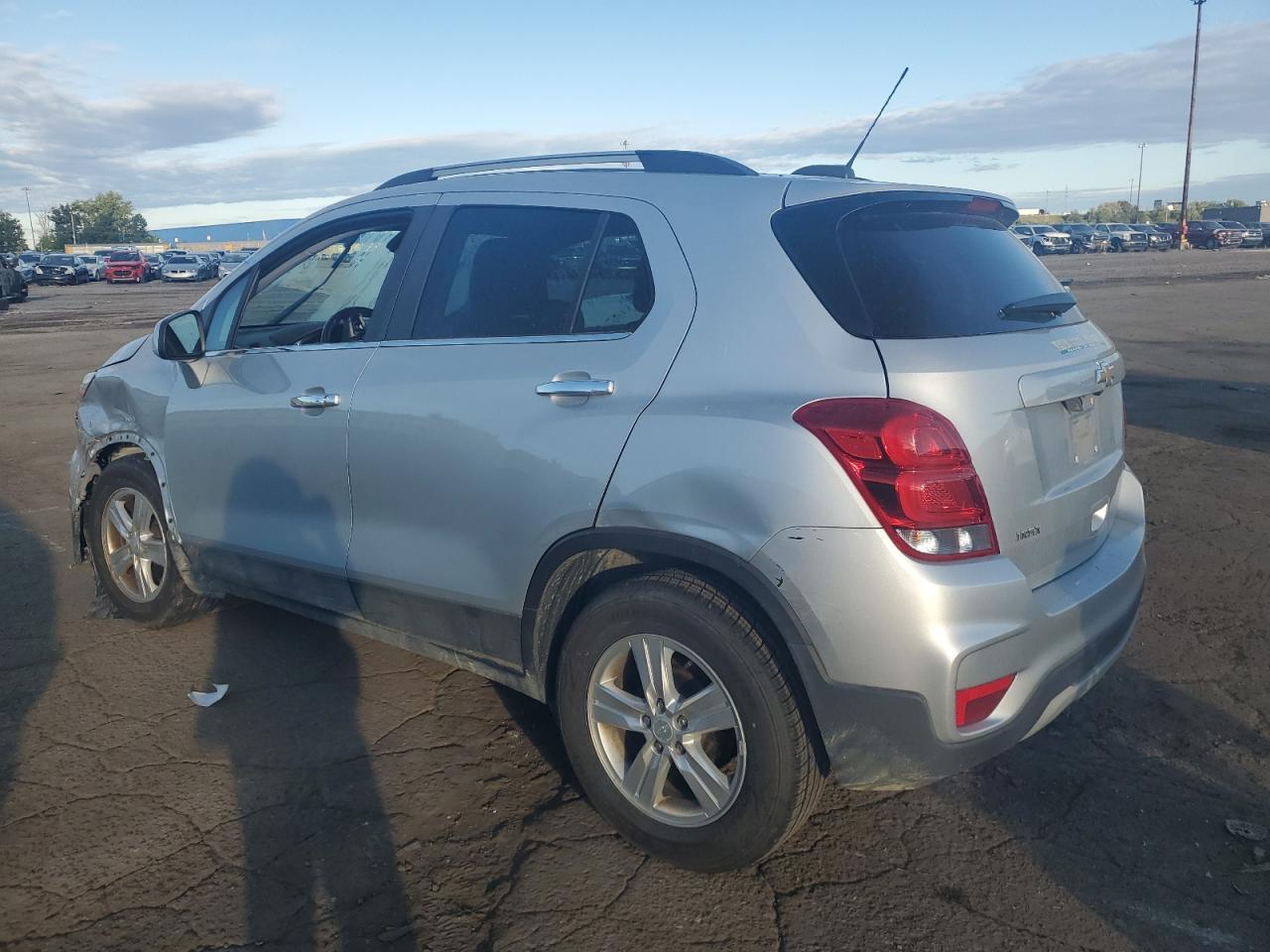 2019 Chevrolet Trax 1Lt - Image 2