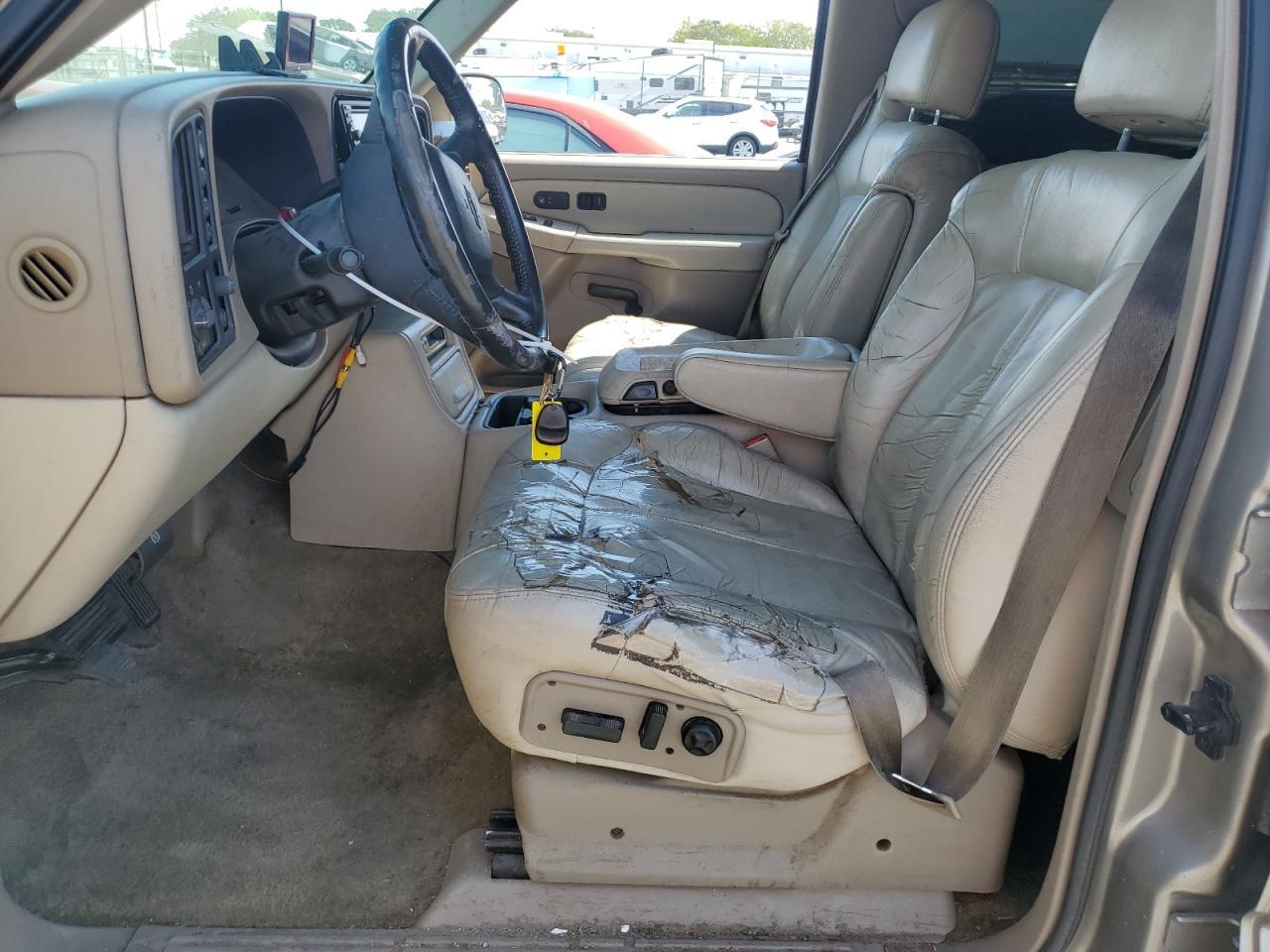 2002 Chevrolet Suburban K1500 - Фото 7