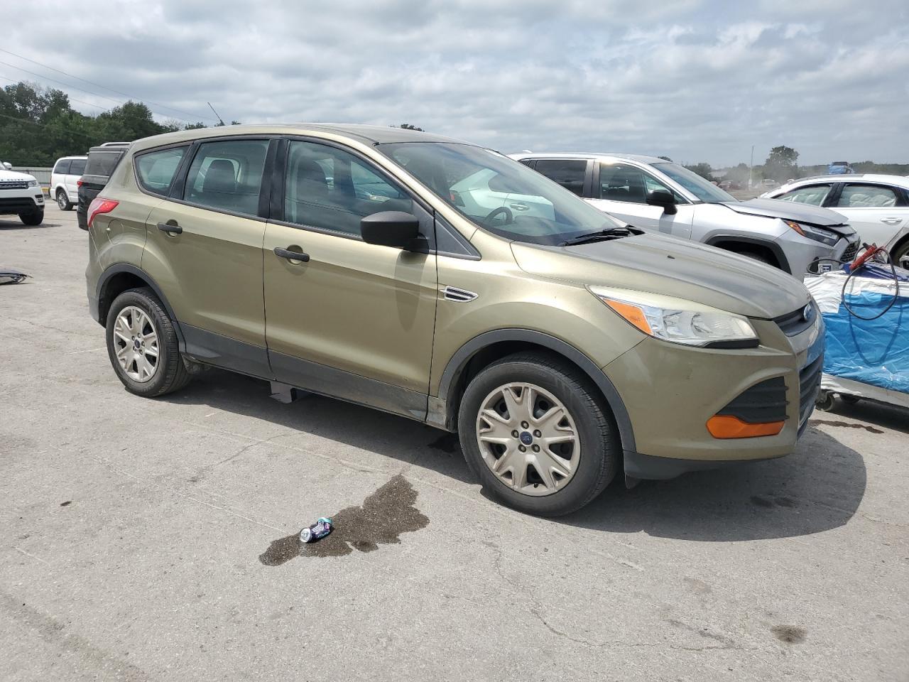 2013 Ford Escape S - Фото 4