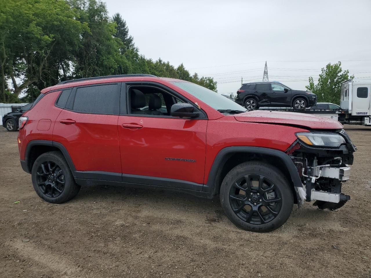 2025 Jeep Compass Latitude Lux - Image 4