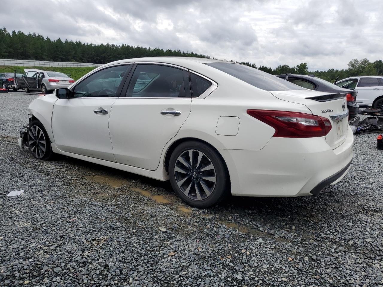 2018 Nissan Altima 2.5 - Image 2