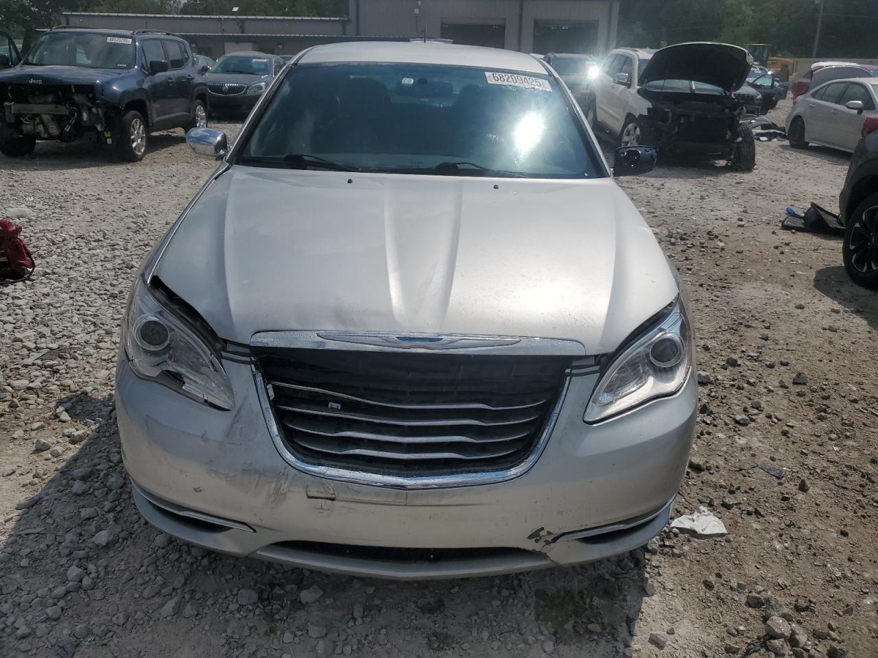 2012 Chrysler 200 Limited - Фото 5
