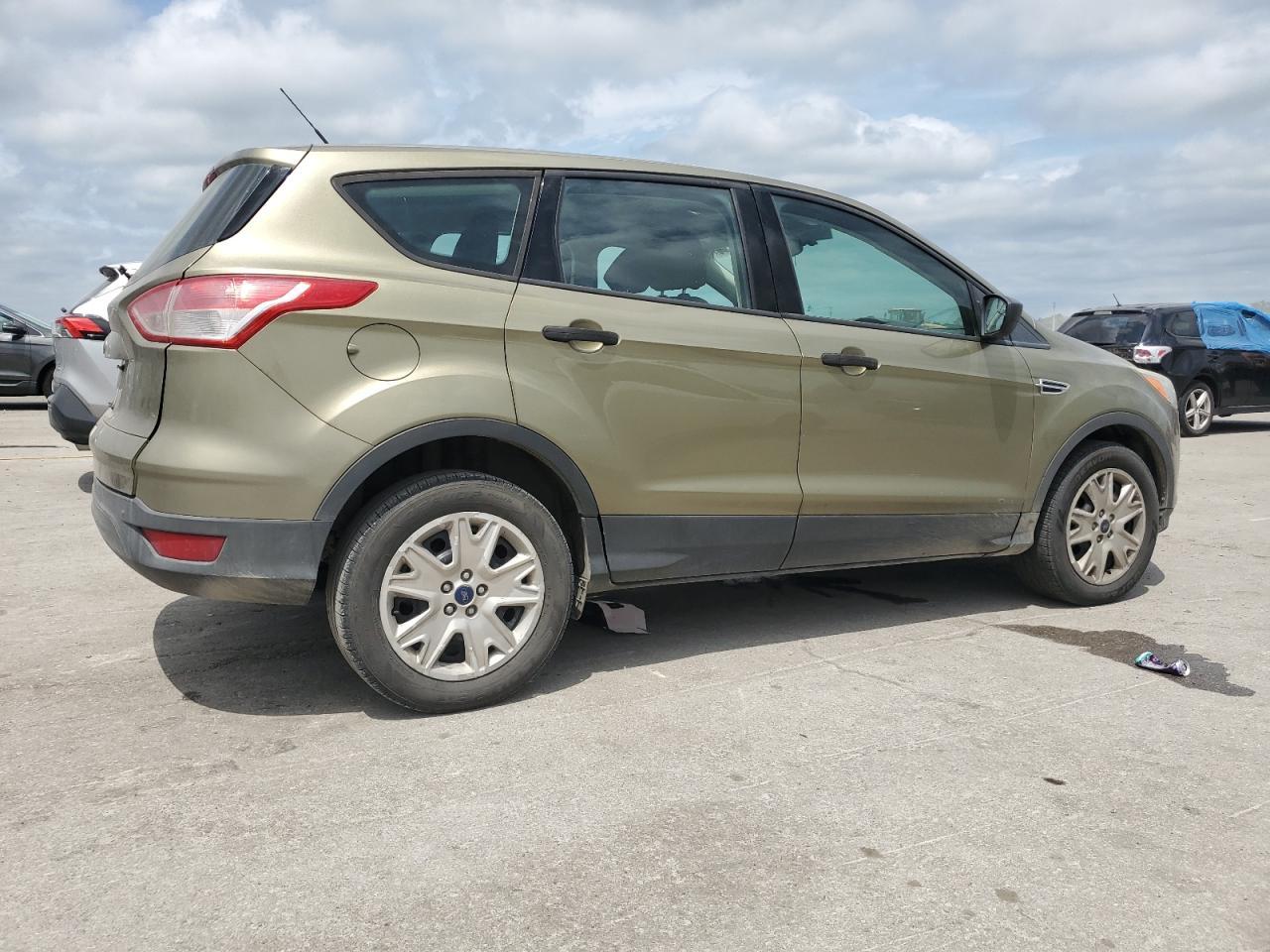 2013 Ford Escape S - Фото 3