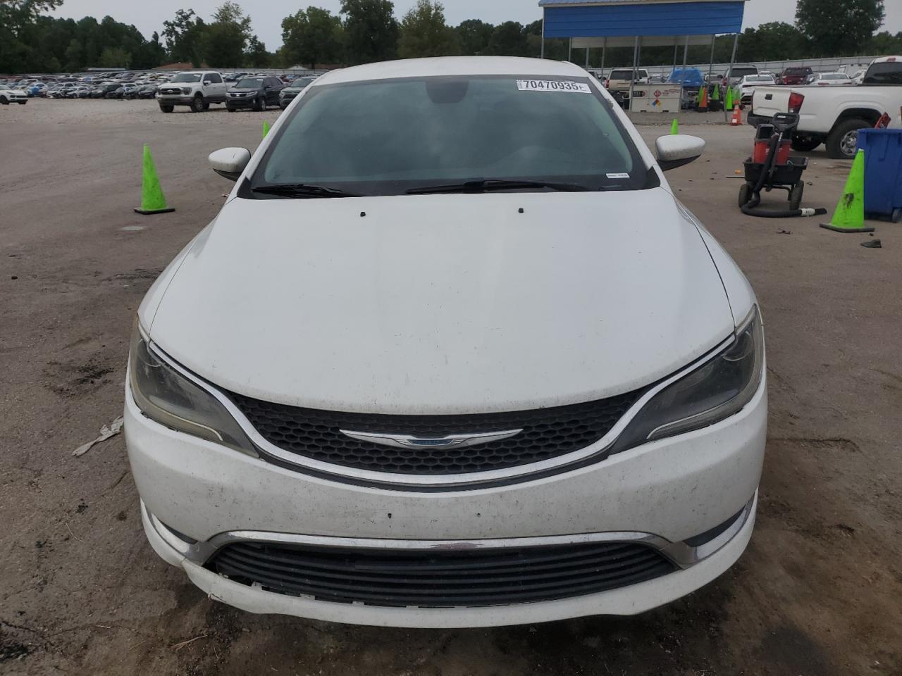 2015 Chrysler 200 Limited - Image 5