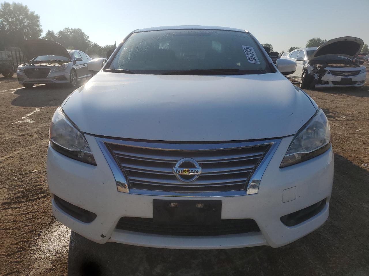 2014 Nissan Sentra S - Фото 5