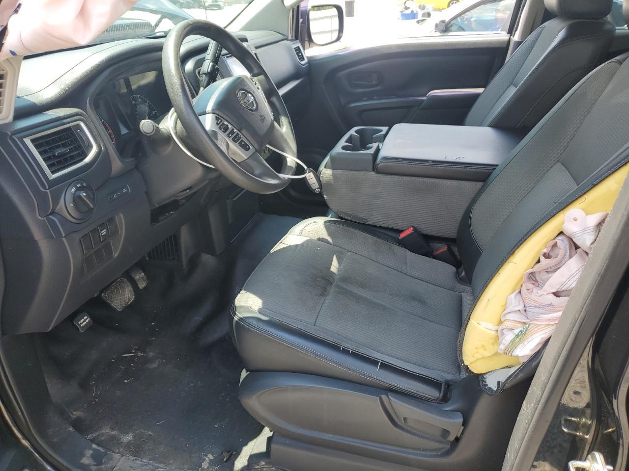 2017 Nissan Titan S - Фото 7