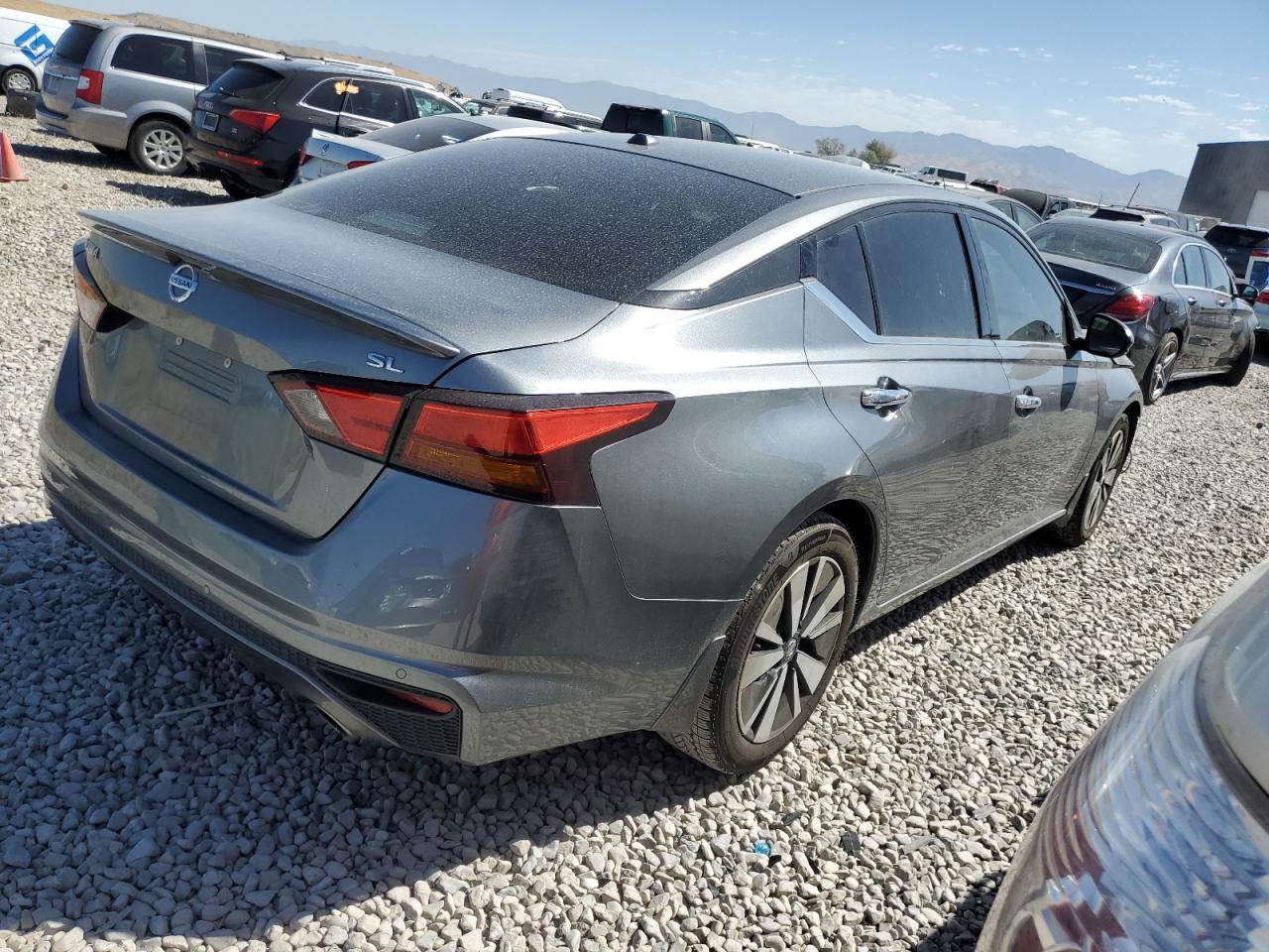 2019 Nissan Altima Sl - Фото 3