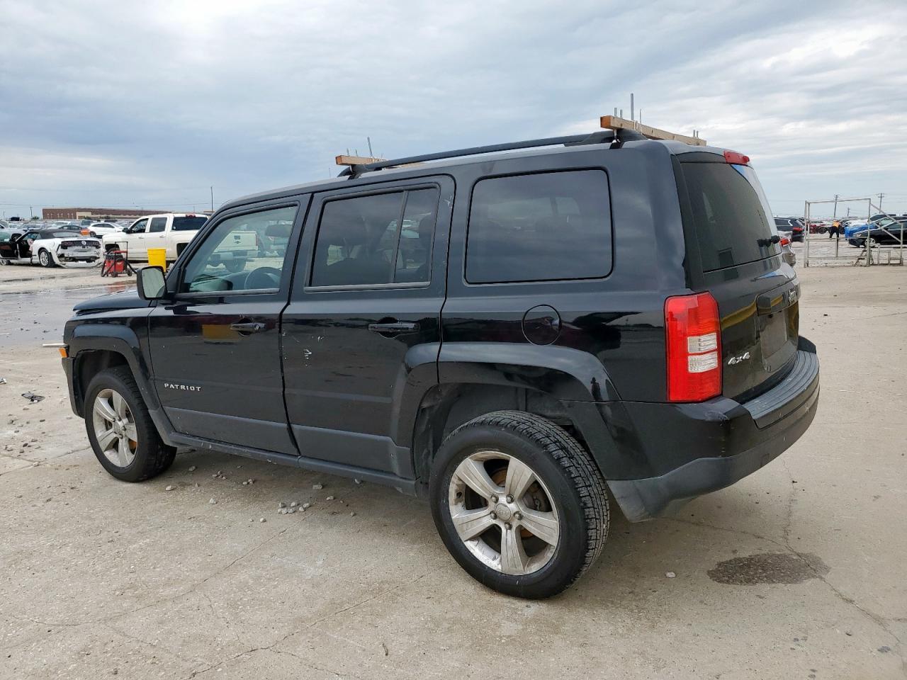 2015 Jeep Patriot Latitude - Image 2