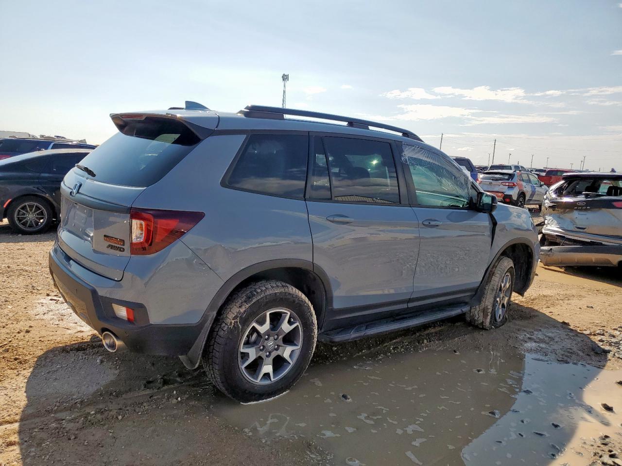 2022 Honda Passport Trail Sport - Image 3