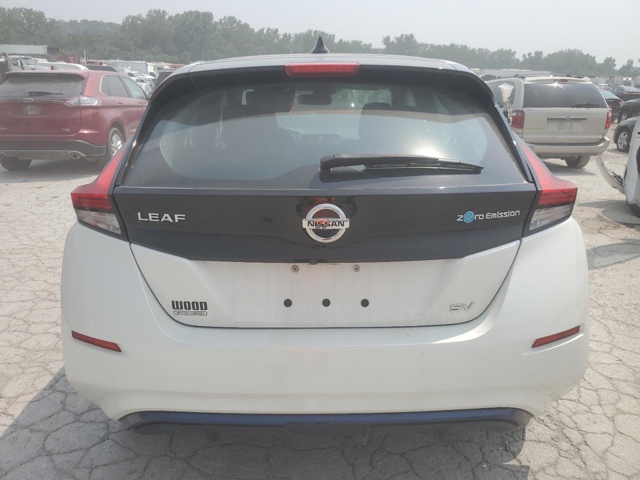 2018 Nissan Leaf S - Image 6