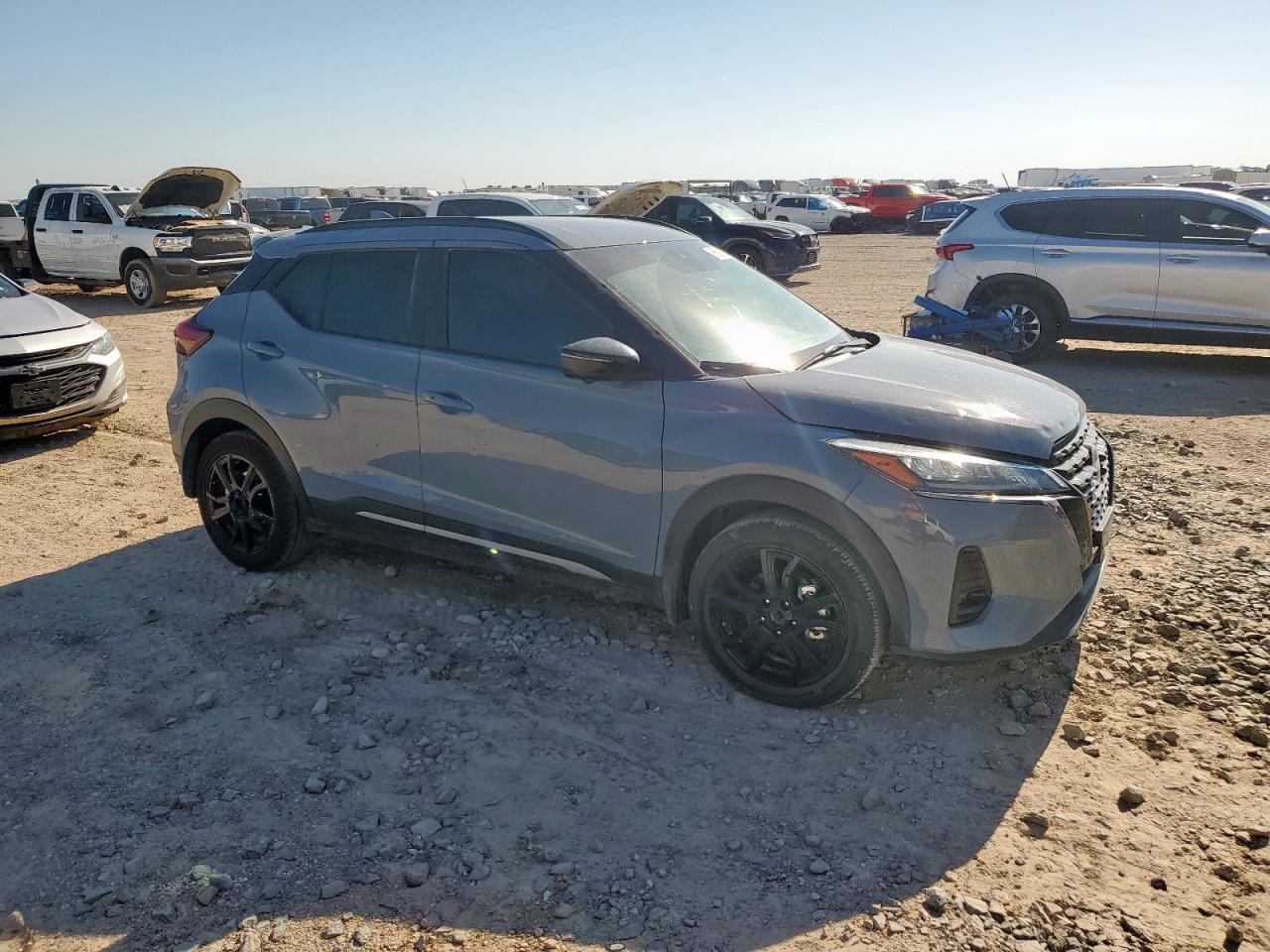 2024 Nissan Kicks Sr - Фото 4