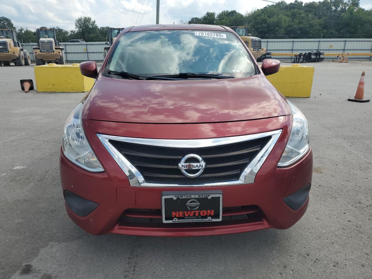 2018 Nissan Versa S - Image 5