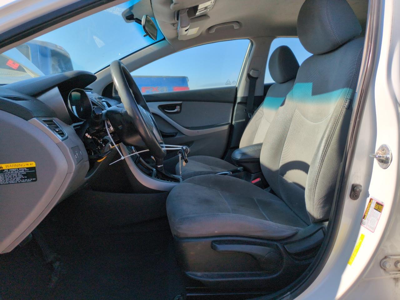 2014 Hyundai Elantra Se - Фото 7