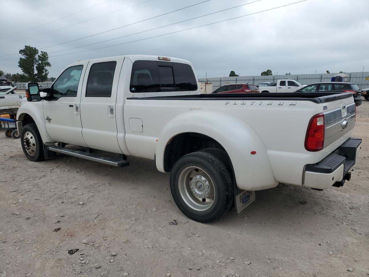 2015 Ford F450 Super Duty - Фото 2