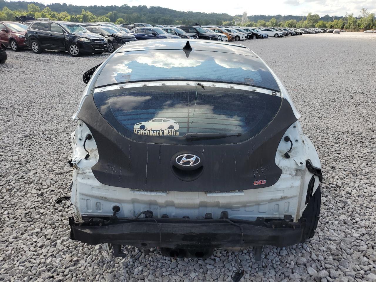 2013 Hyundai Veloster - Image 6