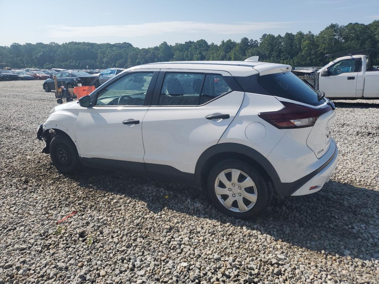 2021 Nissan Kicks S - Фото 2