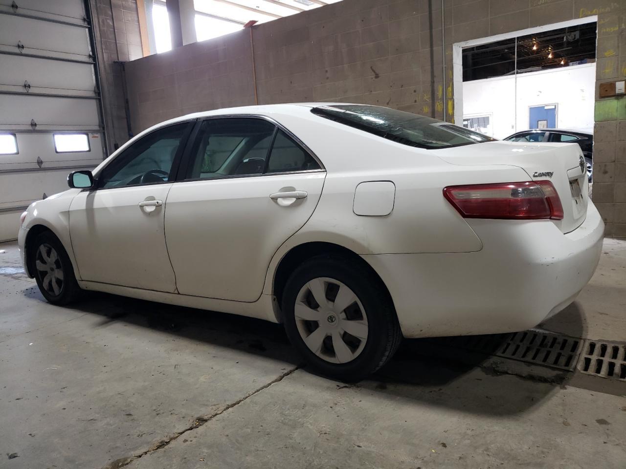 2008 Toyota Camry Ce - Фото 2