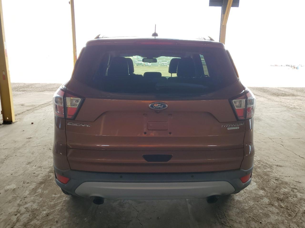 2017 Ford Escape Titanium - Фото 6