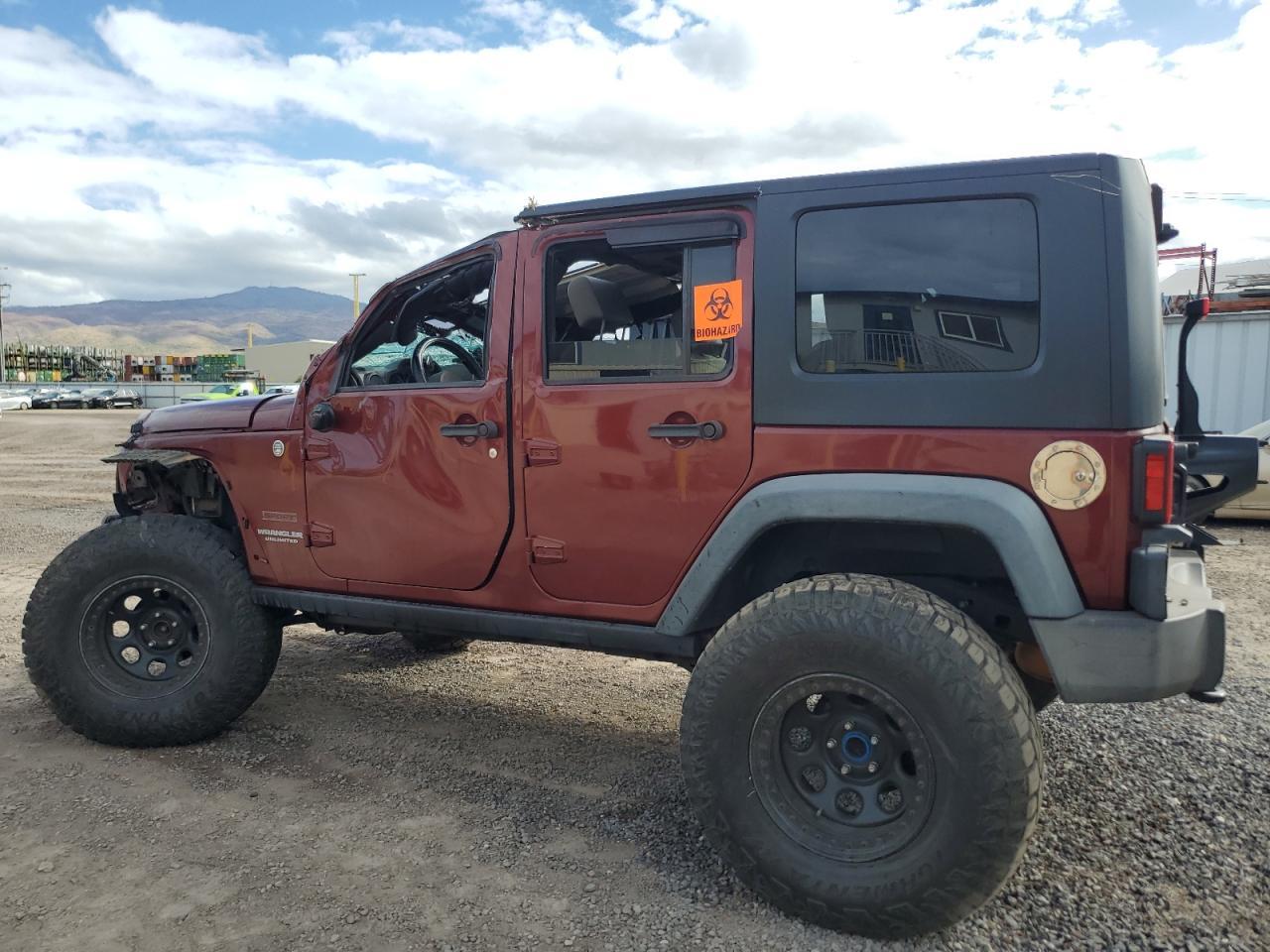 2010 Jeep Wrangler Unlimited Sport - Фото 2