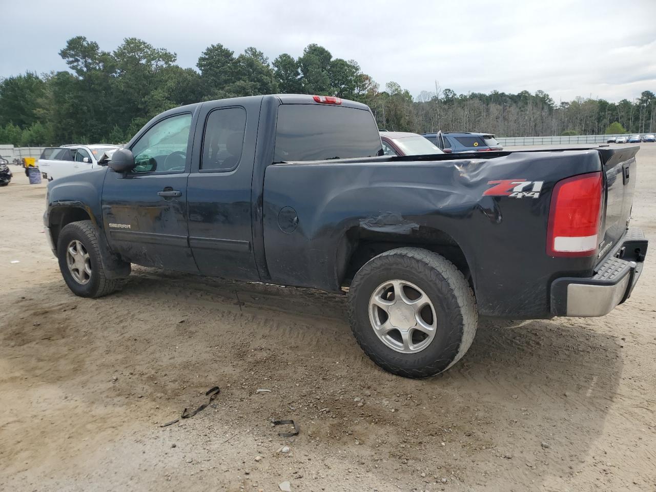 2012 GMC Sierra K1500 Sle - Image 2