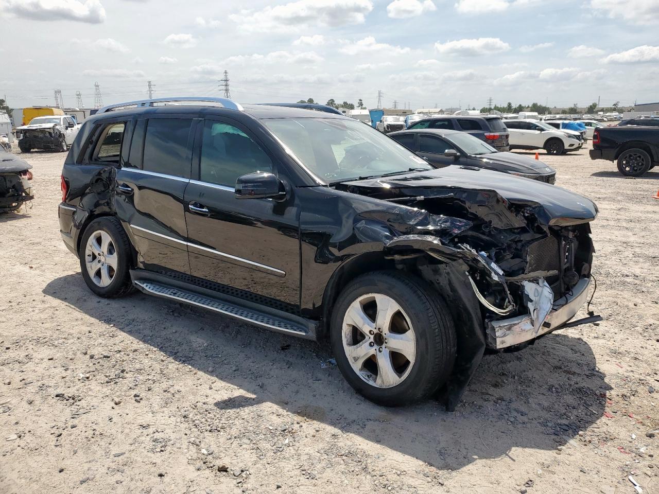 2011 Mercedes-Benz Gl 450 4Matic - Image 4