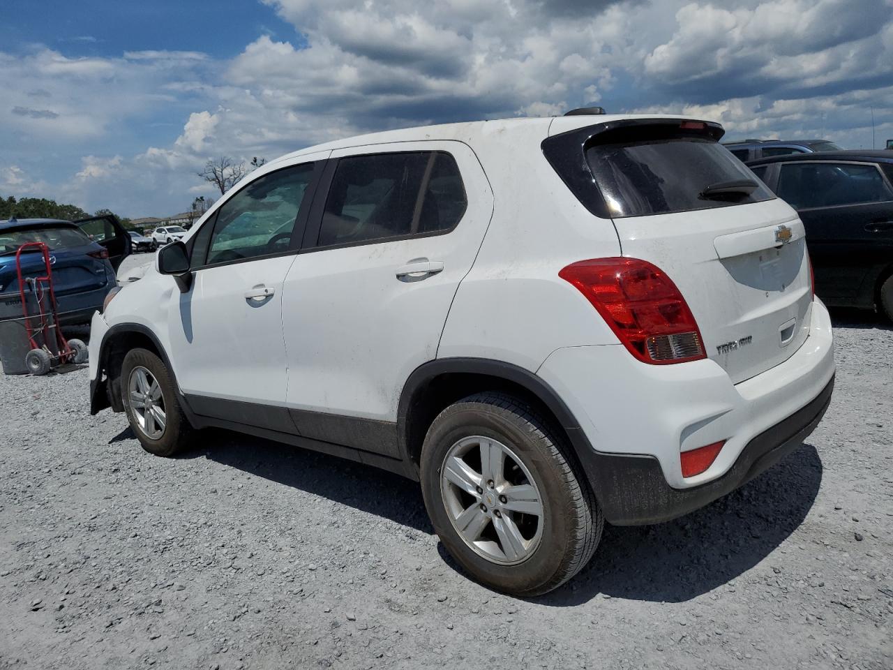 2020 Chevrolet Trax Ls - Фото 2