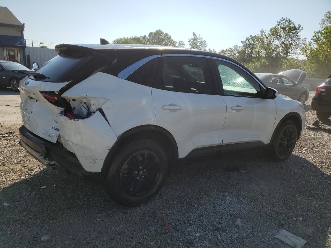 2020 Ford Escape Se - Фото 3