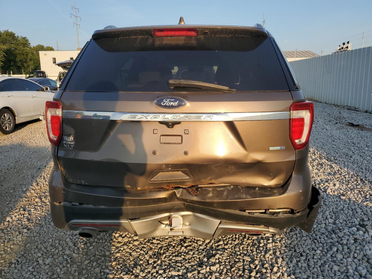 2016 Ford Explorer Xlt - Фото 6