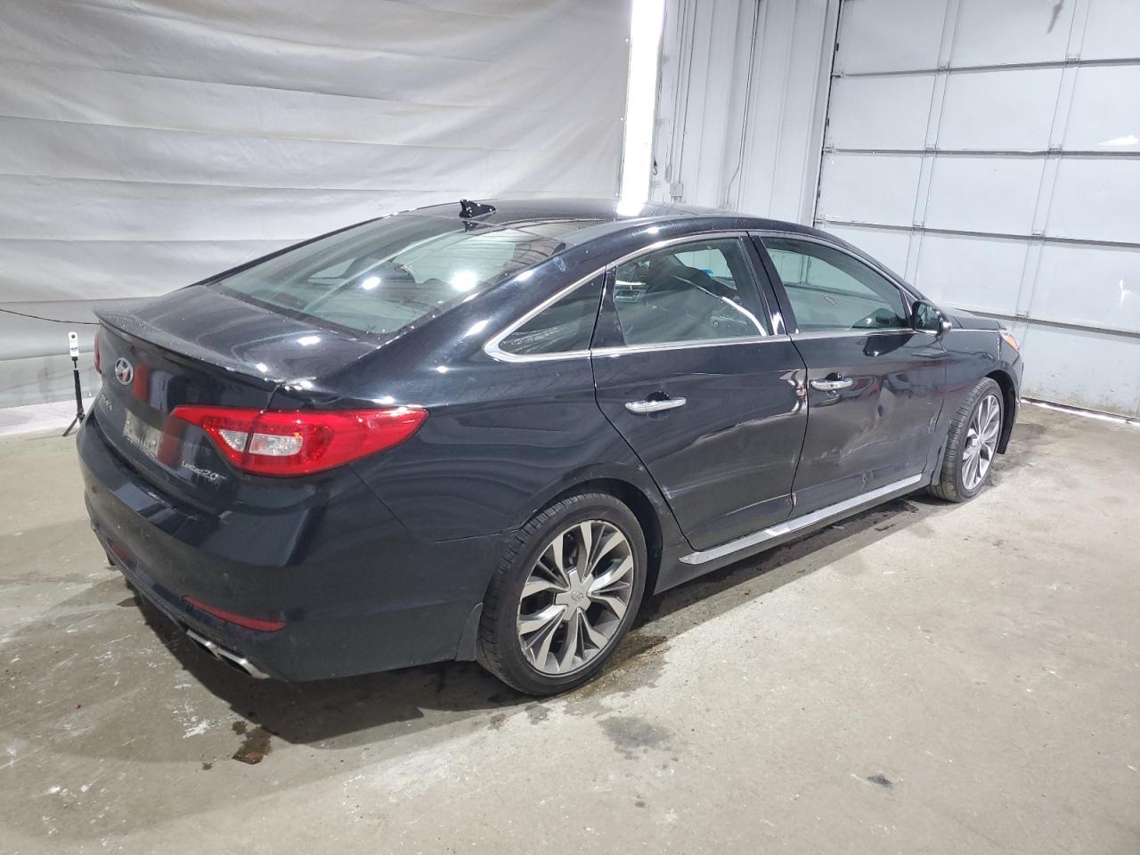 2017 Hyundai Sonata Sport - Image 3