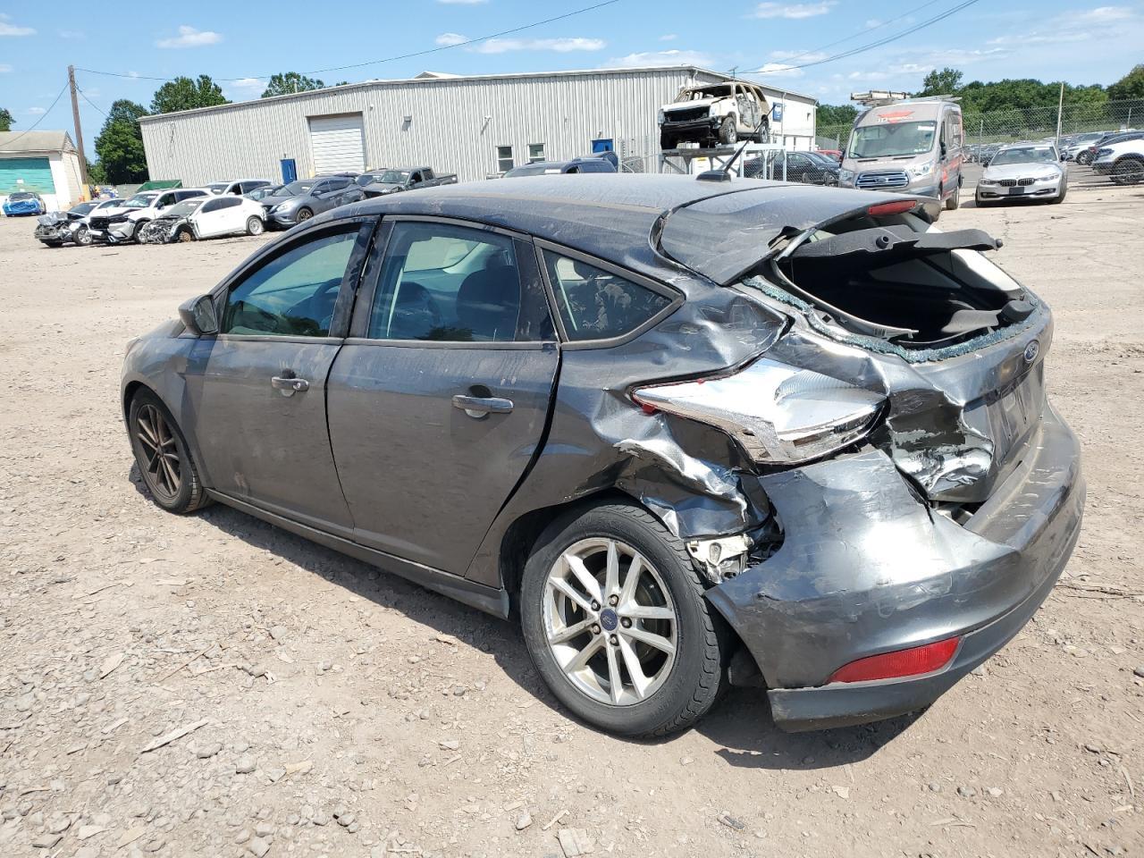 2018 Ford Focus Se - Фото 2