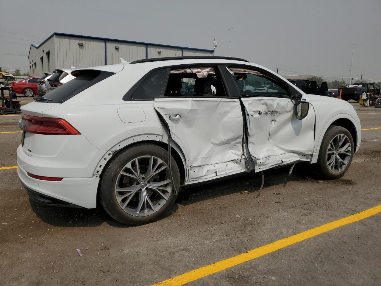 2020 Audi Q8 Premium - Image 3