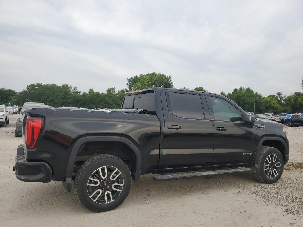 2019 GMC Sierra K1500 At4 - Фото 3