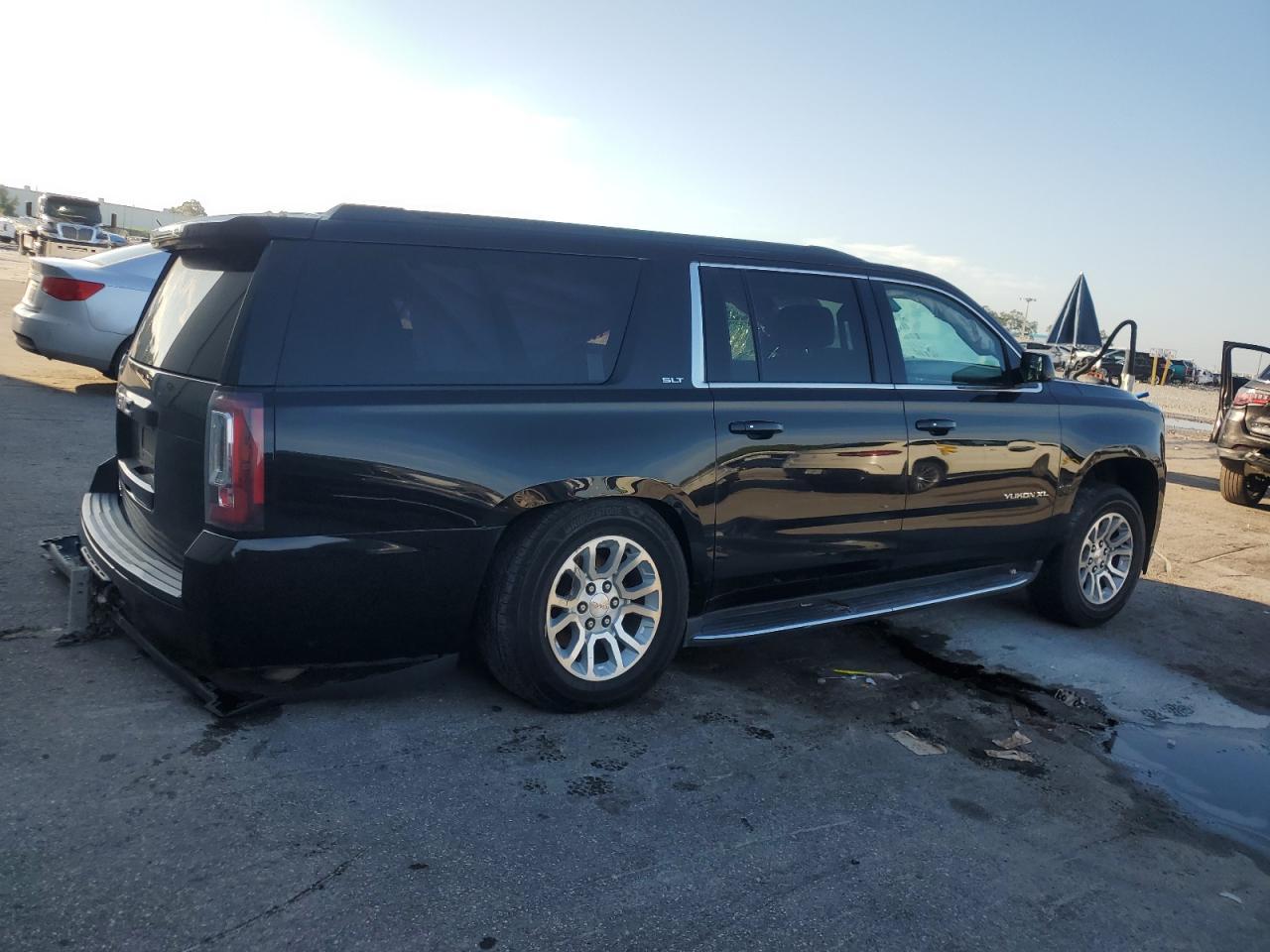 2018 GMC Yukon Xl C1500 Slt - Фото 3
