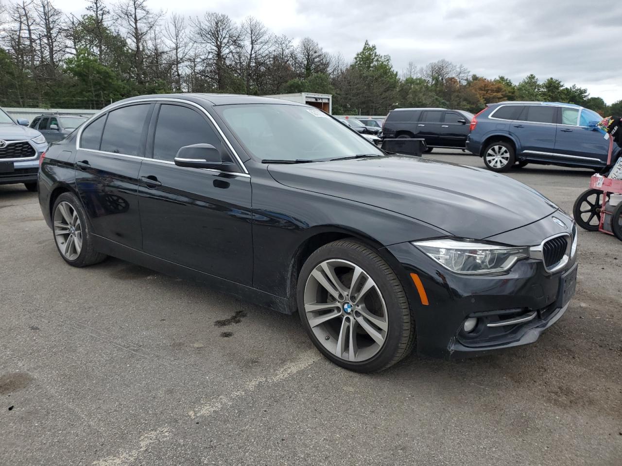 2018 BMW 330 Xi - Фото 4