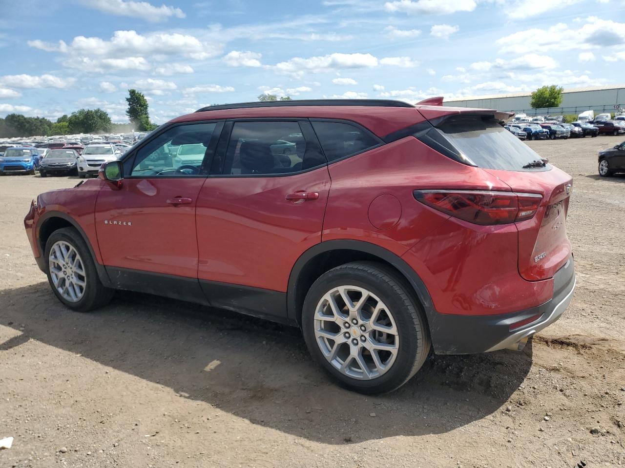 2023 Chevrolet Blazer 3Lt - Фото 2