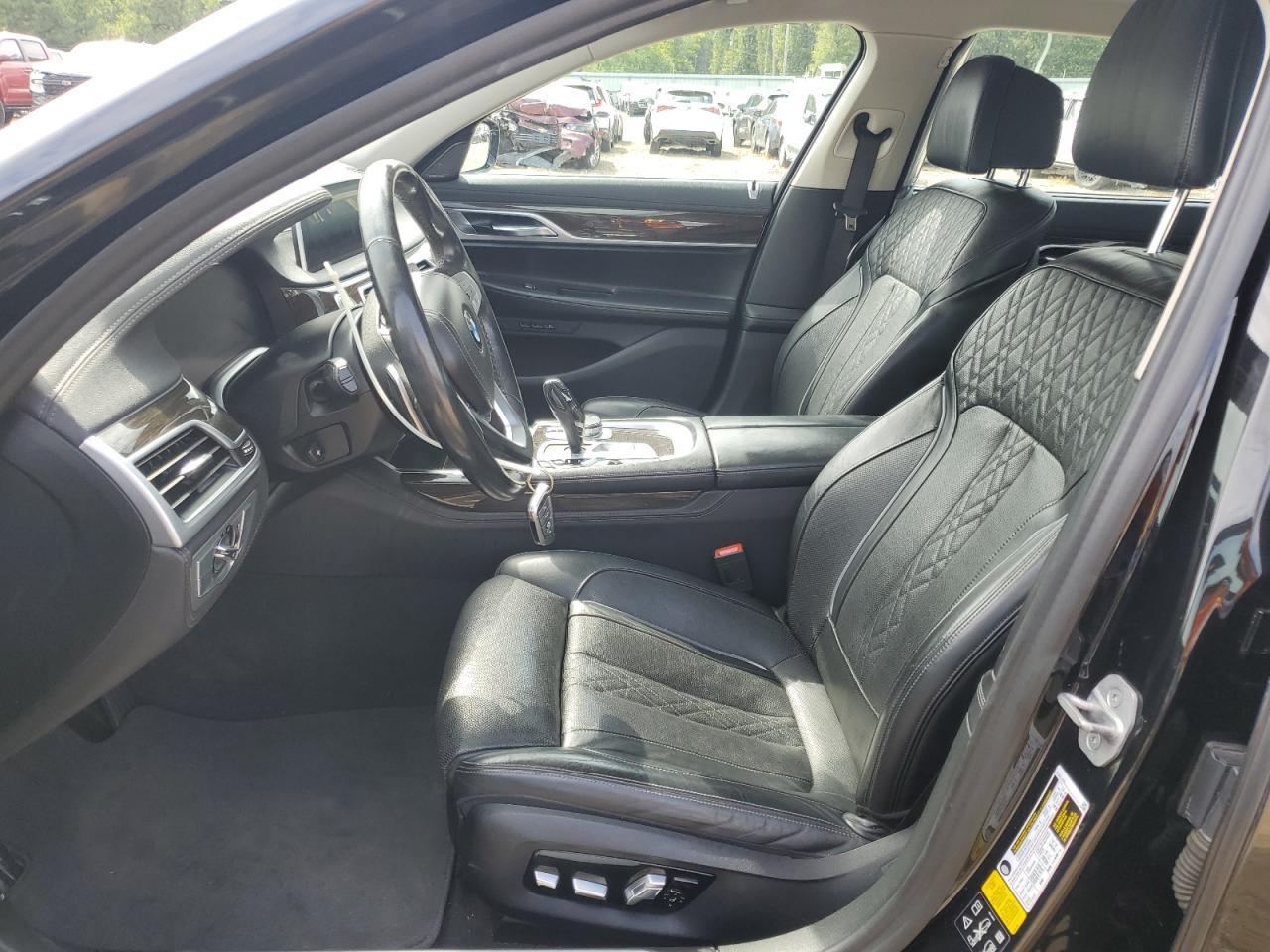 2022 BMW 740 Xi - Image 7