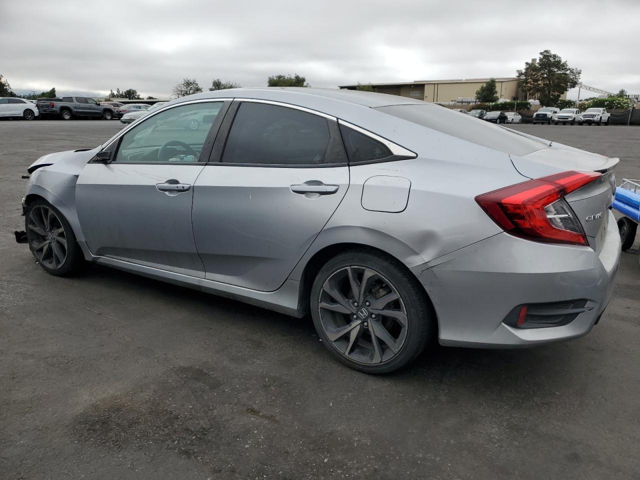 2021 Honda Civic Sport - Фото 2