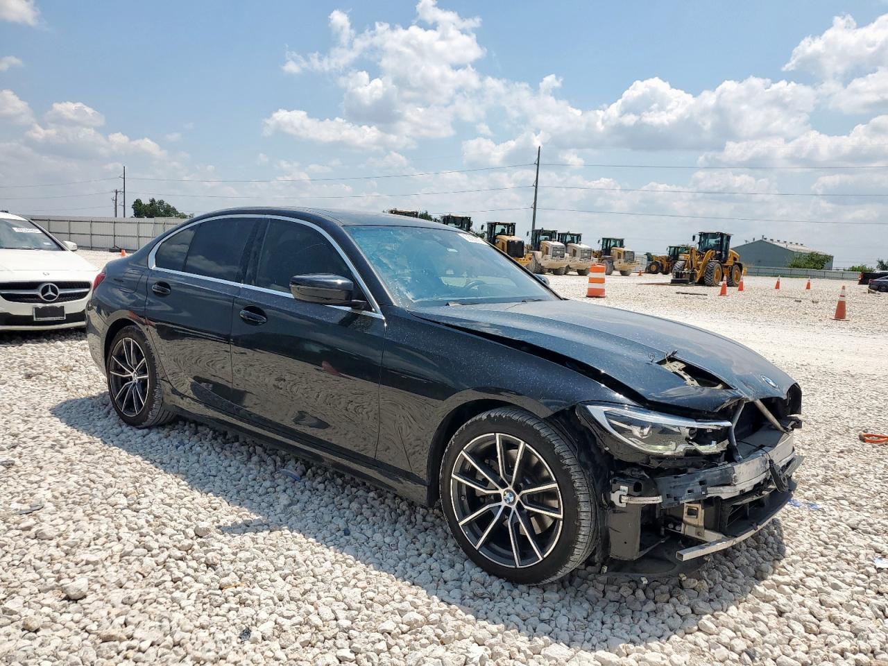 2019 BMW 330I - Image 4