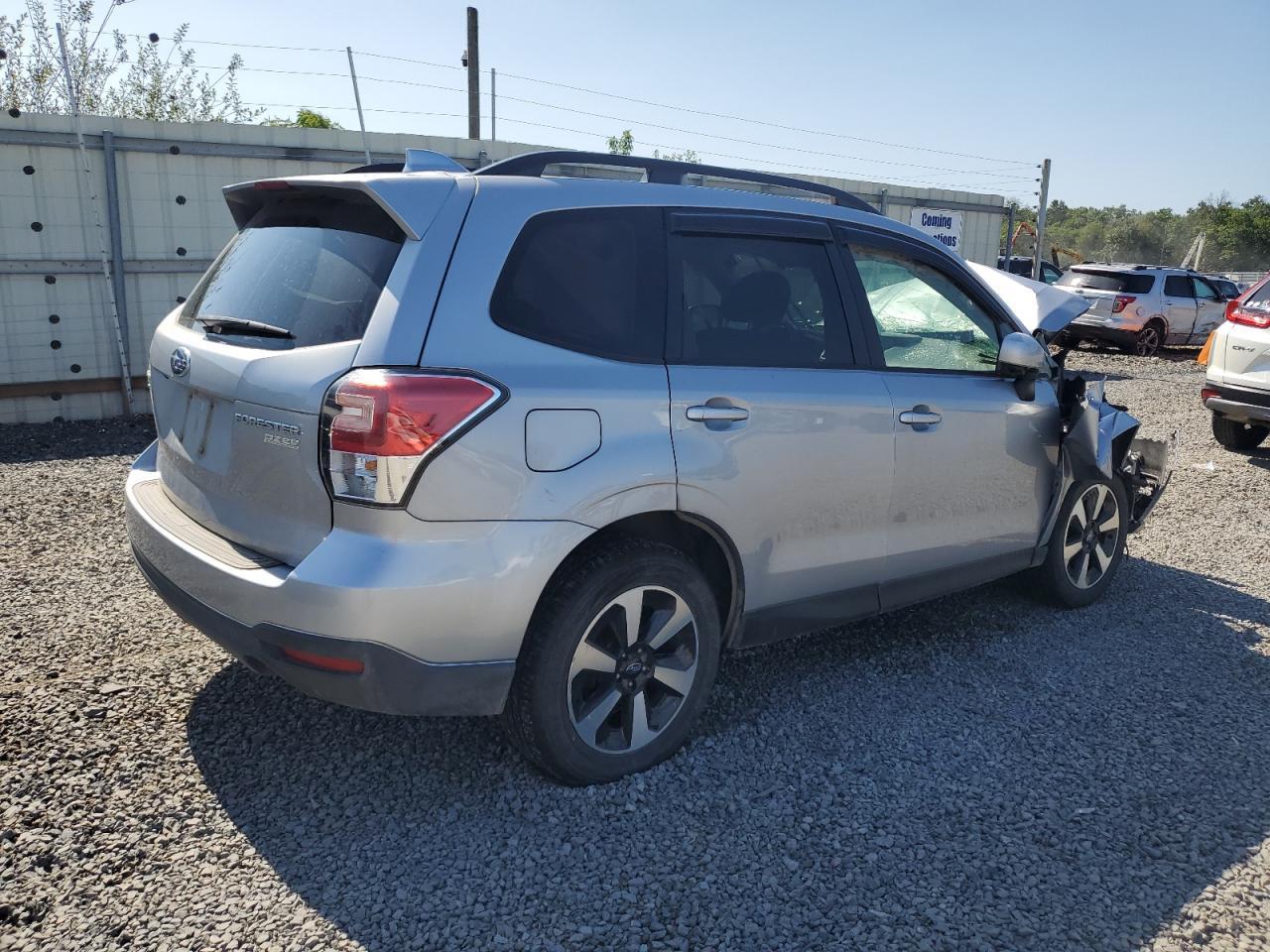 2017 Subaru Forester 2.5I Premium - Image 3