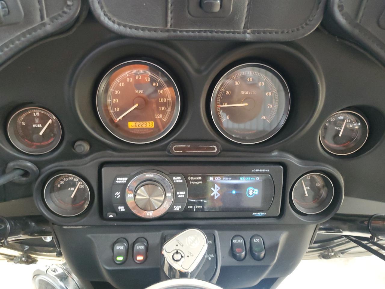2006 Harley-Davidson Flhtcui - Фото 7