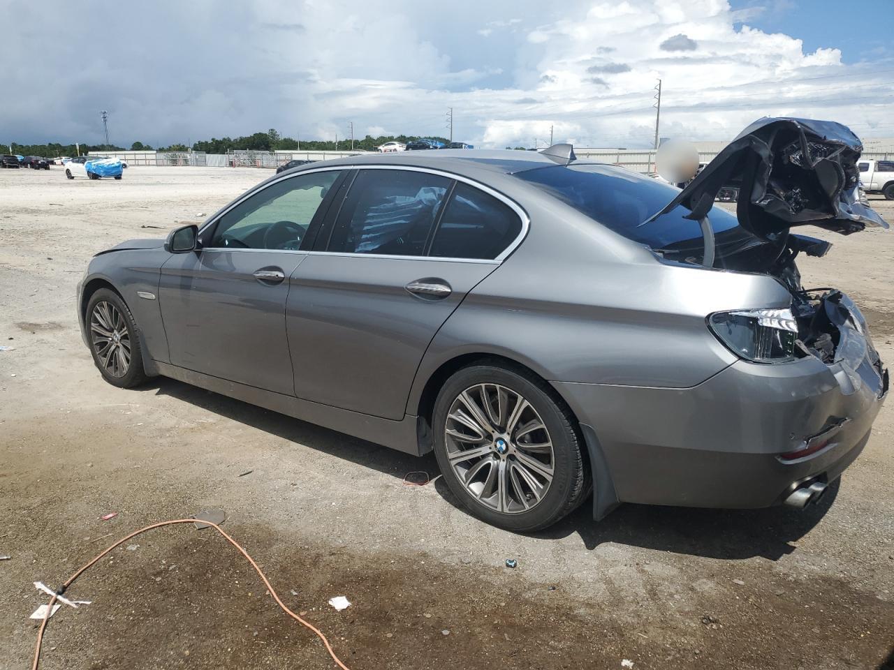 2015 BMW 528 I - Фото 2