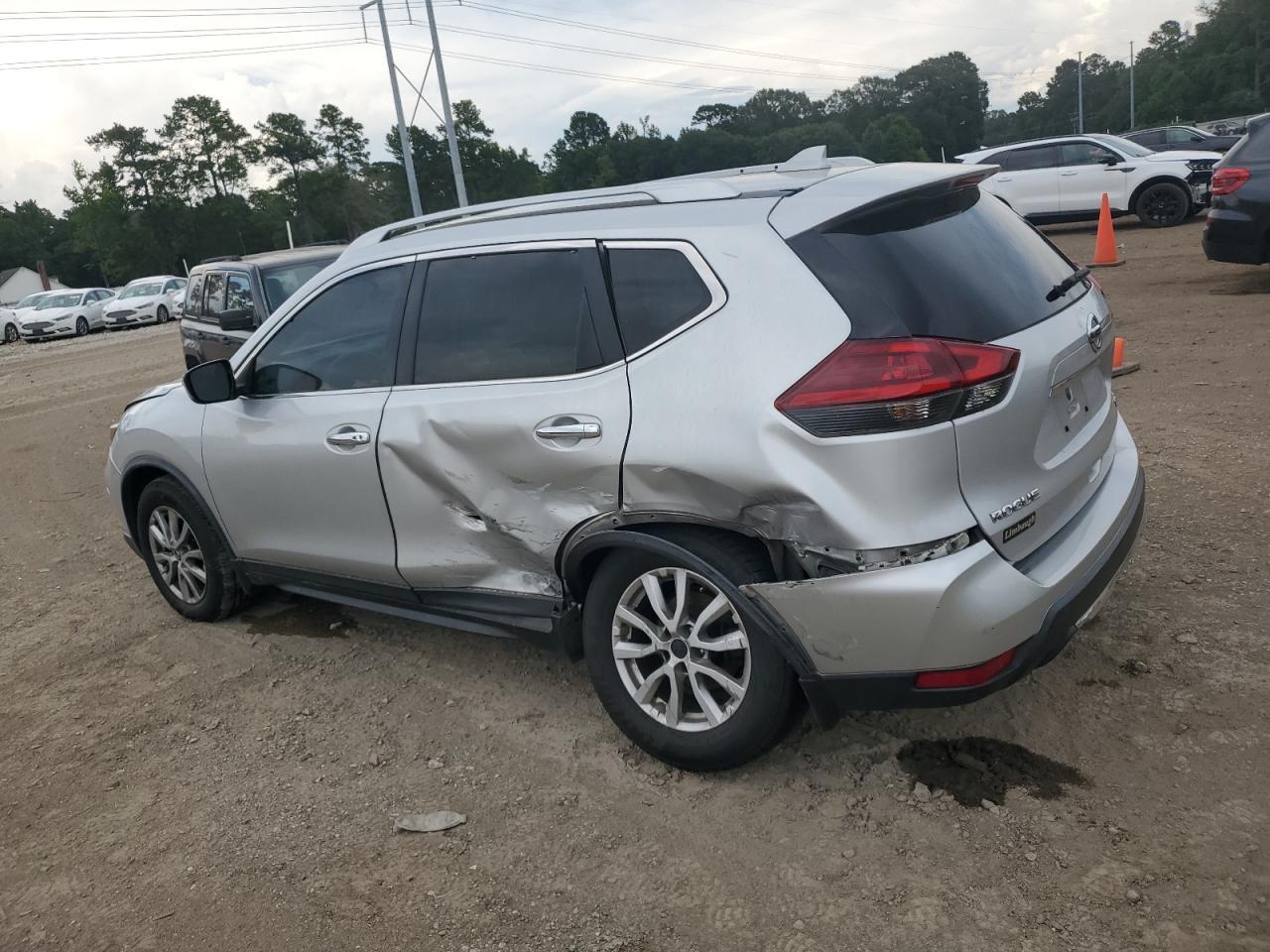 2018 Nissan Rogue S - Фото 2