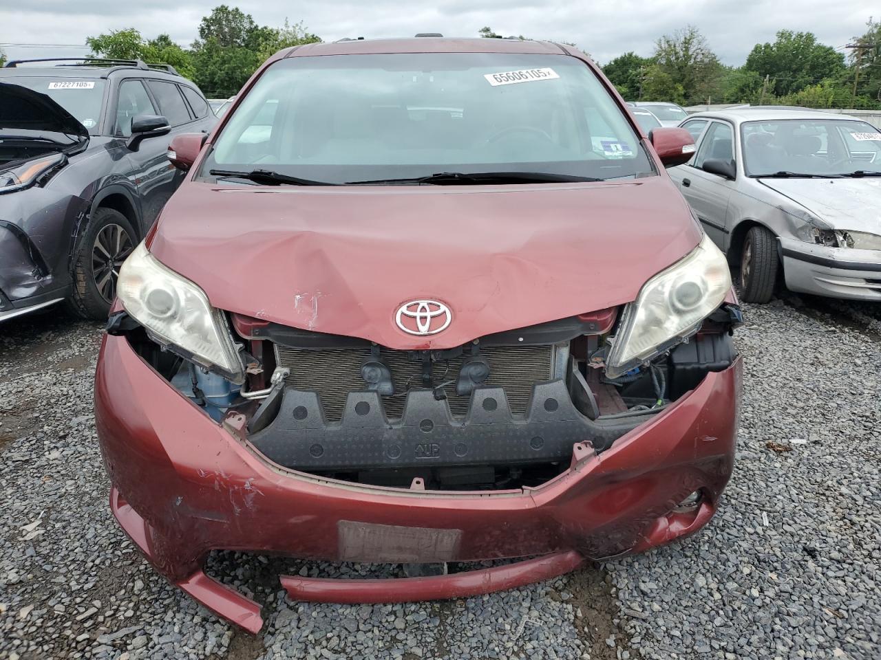 2013 Toyota Sienna Xle - Image 5